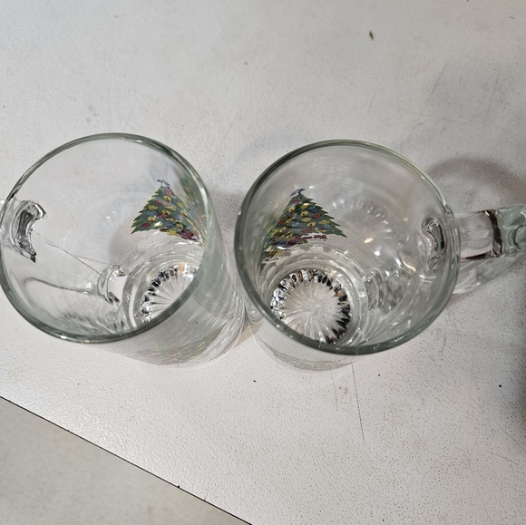 Set of two 12 oz christmas tree mugs! - Picture 2 of 2
